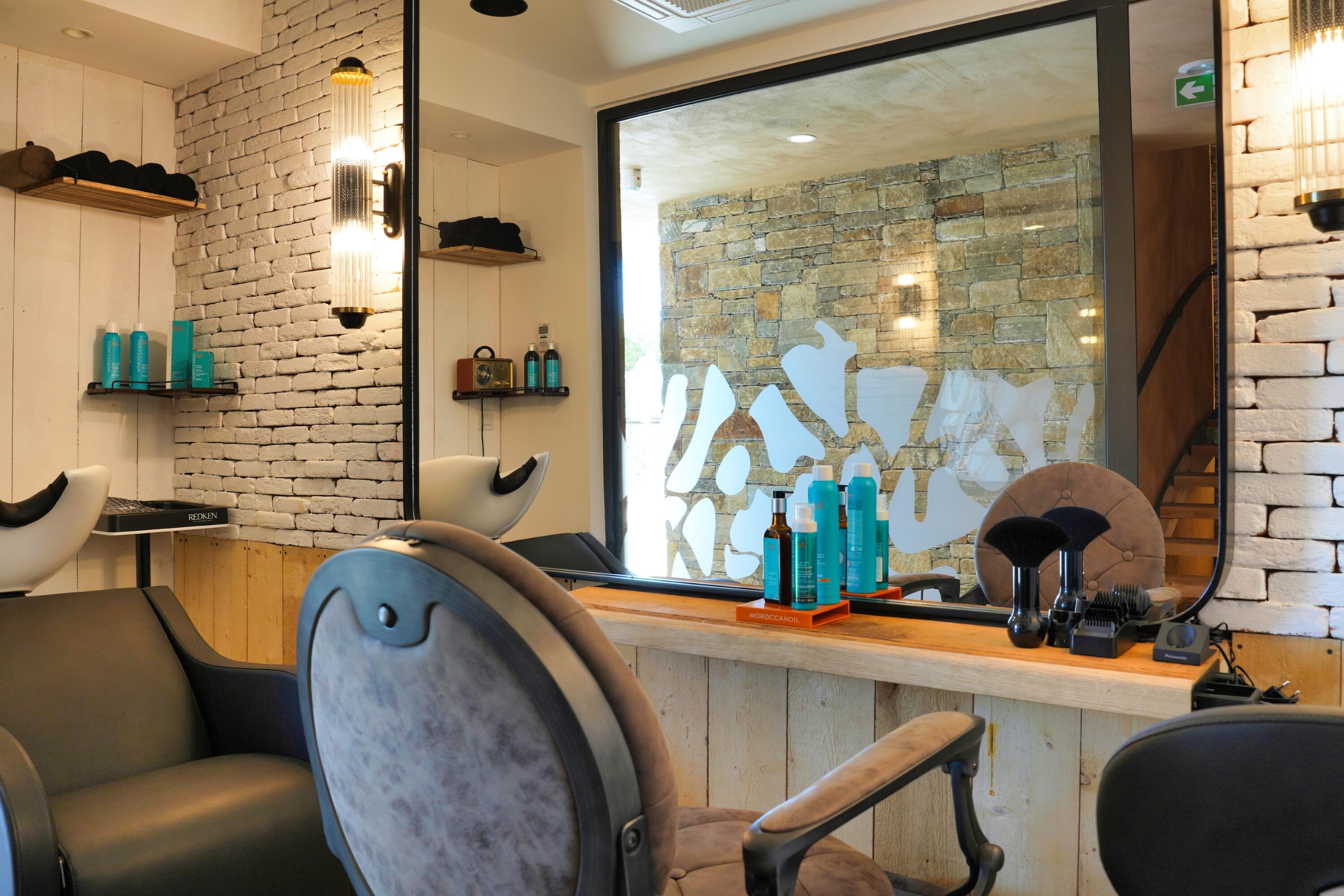 Hair dresser - Barber.jpg